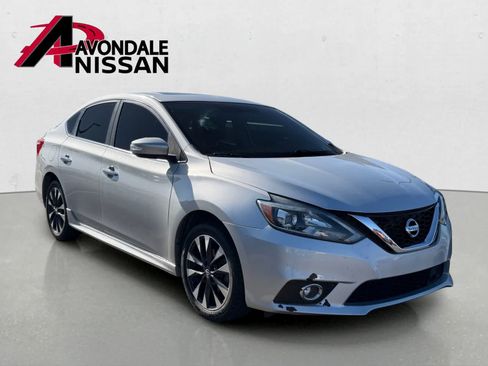 Used 2017 Nissan Sentra SR w/ SR Premium Technology Package FWD image 5