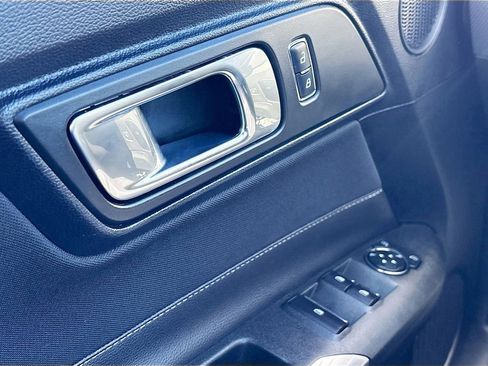 Used 2018 Ford Mustang Convertible w/ Equipment Group 101A image 17