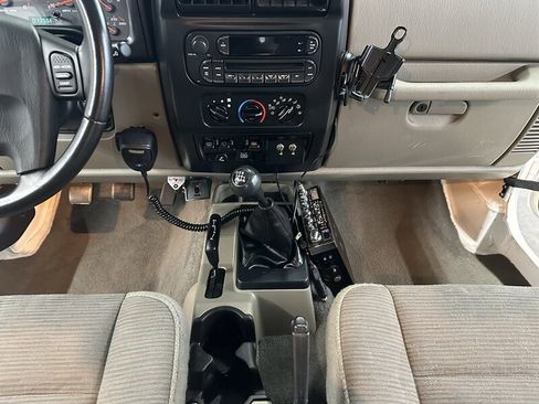 Used 2005 Jeep Wrangler Rubicon AWD/4WD image 21