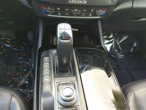 Used 2020 Maserati Levante S AWD/4WD image 21
