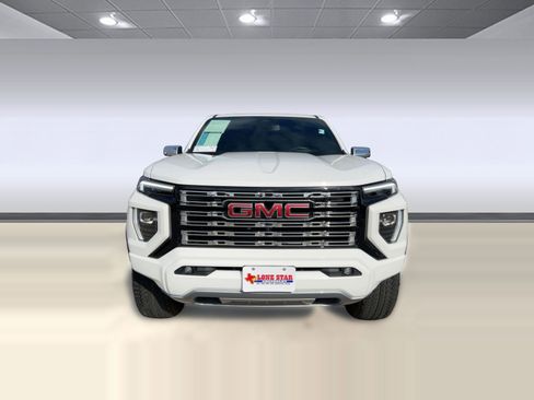 Used 2024 GMC Canyon Denali image 5
