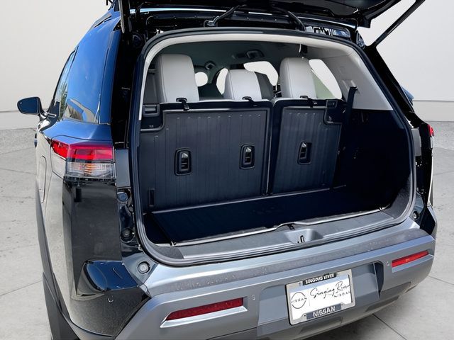 New 2026 Nissan Pathfinder SL FWD image 16
