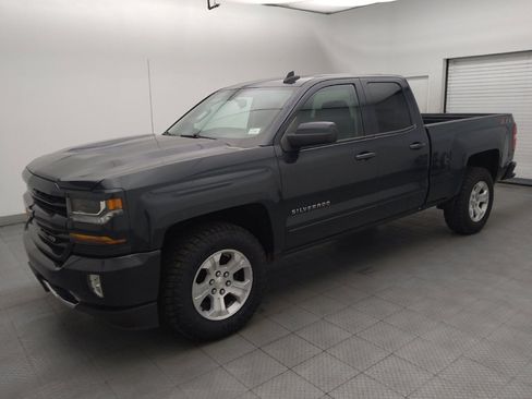 Used 2018 Chevrolet Silverado 1500 LT w/ All Star Edition AWD/4WD image 2