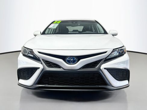 Used 2022 Toyota Camry SE w/ Audio Upgrade Package FWD image 11