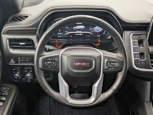 Used 2023 GMC Yukon SLE image 25