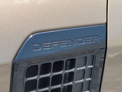 Certified 2025 Land Rover Defender 110 S AWD/4WD image 13
