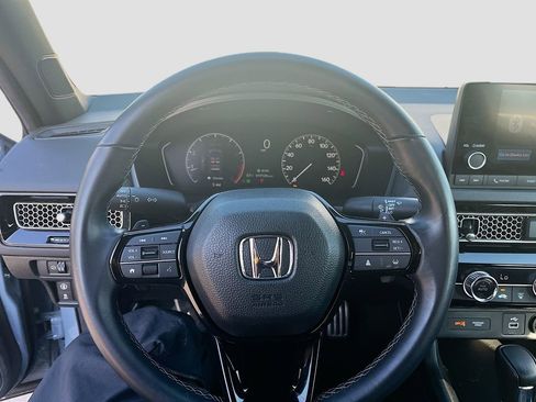 Used 2024 Honda Civic Sport image 11