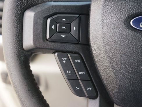 Used 2016 Ford F150 XLT w/ Equipment Group 302A Luxury AWD/4WD image 22