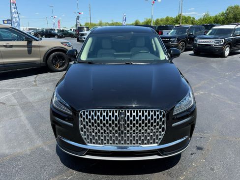 Used 2025 Lincoln Corsair AWD image 21