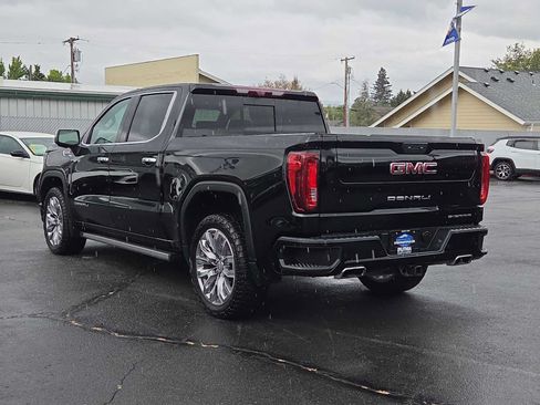 Used 2023 GMC Sierra 1500 Denali w/ Denali Reserve Package AWD/4WD image 12
