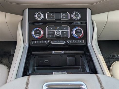 Used 2023 GMC Yukon XL Denali image 25