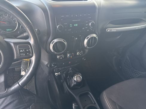 Used 2013 Jeep Wrangler Sahara w/ Connectivity Group image 27