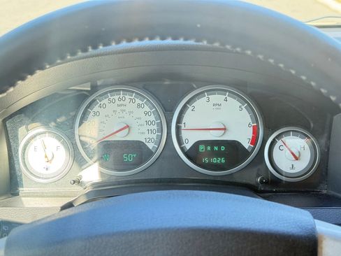 Used 2010 Dodge Grand Caravan SXT image 12