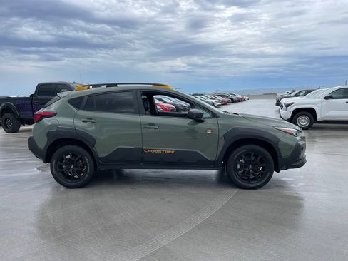 Used 2024 Subaru Crosstrek 2.5i Wilderness w/ Crosstrek Mirror Package AWD/4WD image 2