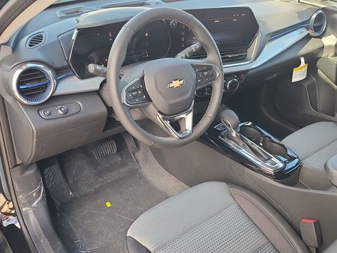 New 2026 Chevrolet Trax LT w/ Driver Confidence Package FWD image 19