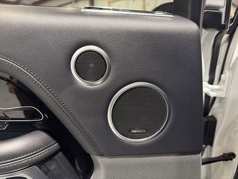 Used 2018 Land Rover Range Rover HSE image 35