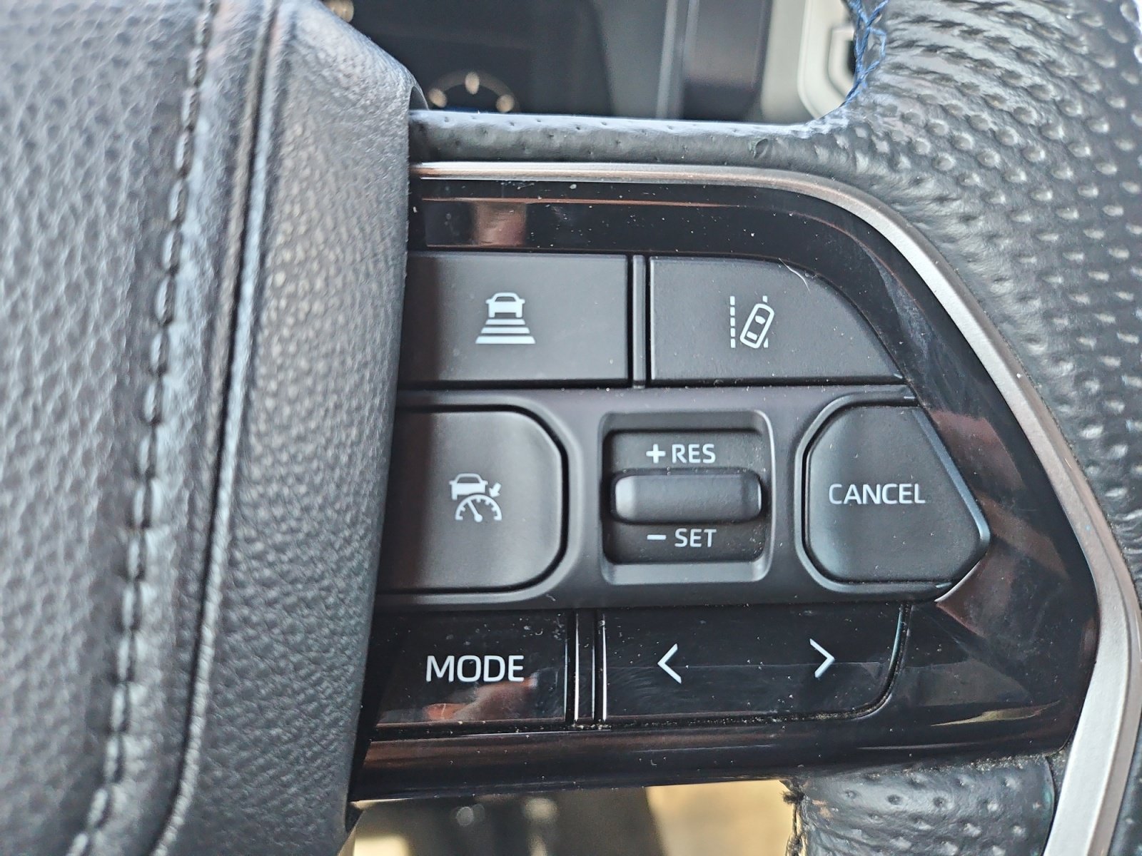 Used 2025 Toyota Tundra Platinum AWD/4WD image 29