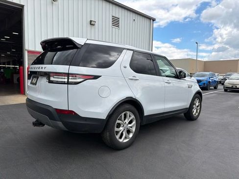 Used 2020 Land Rover Discovery SE AWD/4WD image 7