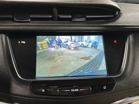 Used 2018 Cadillac XT5 AWD image 23