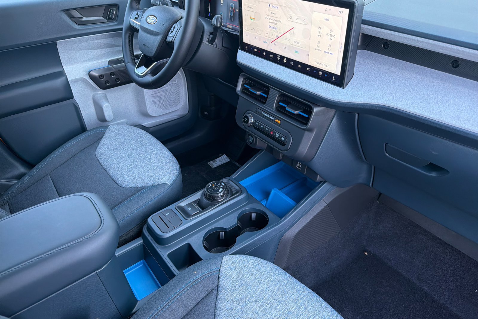 New 2026 Ford Maverick XLT w/ XLT Luxury Package FWD image 15