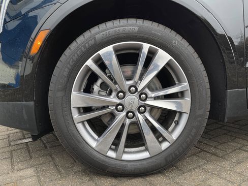 Certified 2025 Cadillac XT5 Premium Luxury image 11