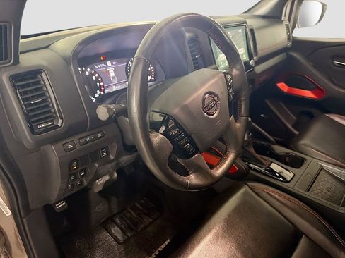 Used 2023 Nissan Frontier PRO-4X w/ Pro-4X Premium Package AWD/4WD image 9