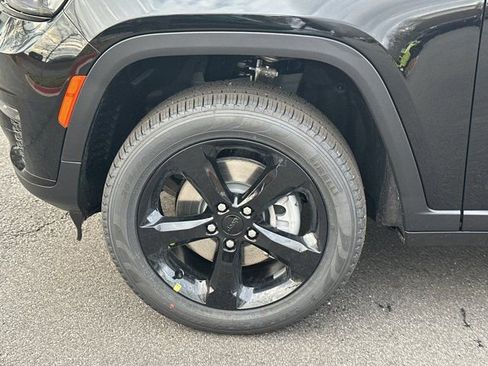 New 2025 Jeep Grand Cherokee L Limited image 13