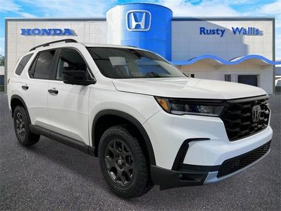 New 2025 Honda Pilot TrailSport