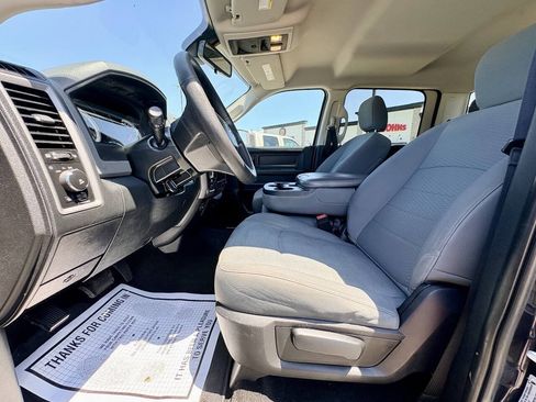 Used 2016 RAM 1500 Express AWD/4WD image 10