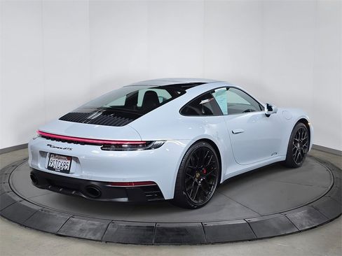 Used 2024 Porsche 911 Carrera GTS image 7