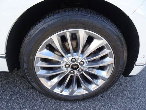 Used 2020 Ford Edge Titanium w/ Equipment Group 301A AWD/4WD image 35