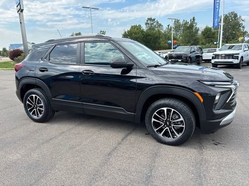 Used 2024 Chevrolet TrailBlazer LT AWD/4WD image 7