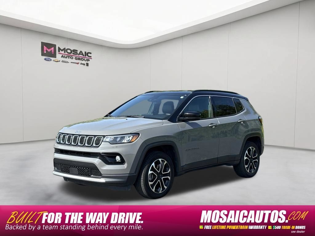 Used 2024 Jeep Compass Limited AWD/4WD image 3