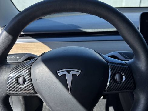Used 2022 Tesla Model 3 image 8