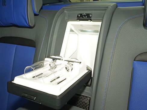 Used 2023 Rolls-Royce Cullinan Black Badge w/ Driver's Package image 30