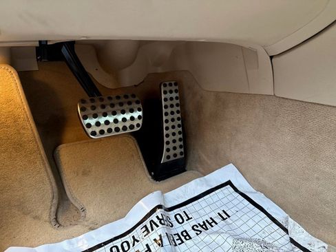 Used 2013 Mercedes-Benz SL 550 image 20