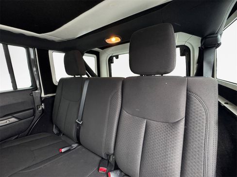 Certified 2018 Jeep Wrangler Unlimited Sport S image 24