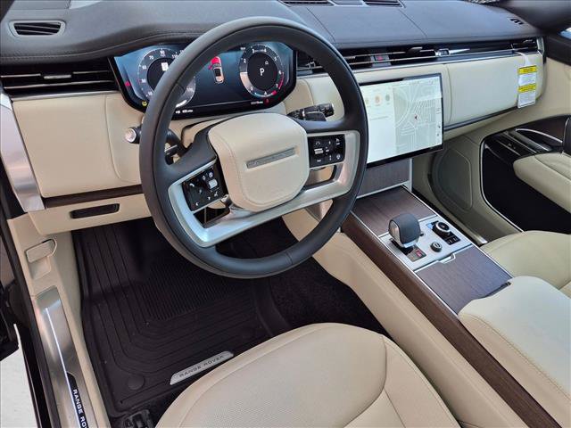 New 2027 Land Rover Range Rover Long Wheelbase SE AWD/4WD image 3