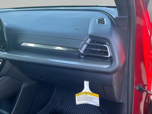 Used 2026 Chevrolet Traverse LT w/ LPO, Floor Liner Package FWD image 29