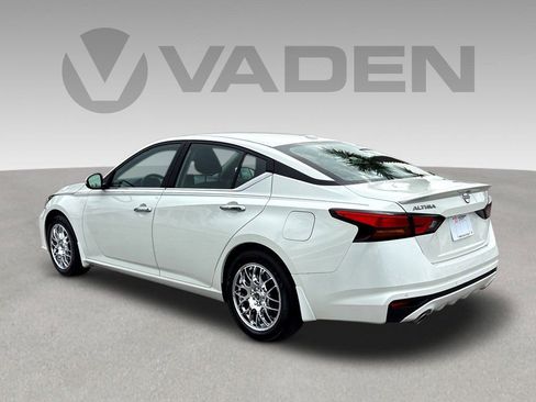 Used 2025 Nissan Altima 2.5 SV w/ SV Special Edition Package FWD image 30