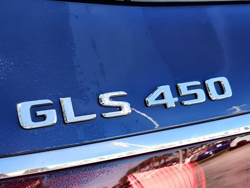Used 2026 Mercedes-Benz GLS 450 4MATIC image 14