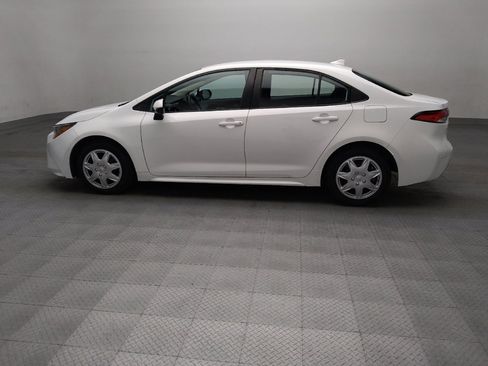 Used 2021 Toyota Corolla LE FWD image 3