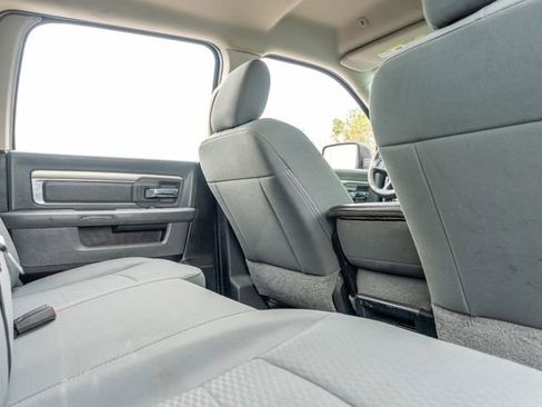 Used 2018 RAM 2500 SLT image 39