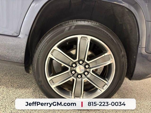 Used 2019 GMC Acadia Denali w/ Technology Package AWD/4WD image 35
