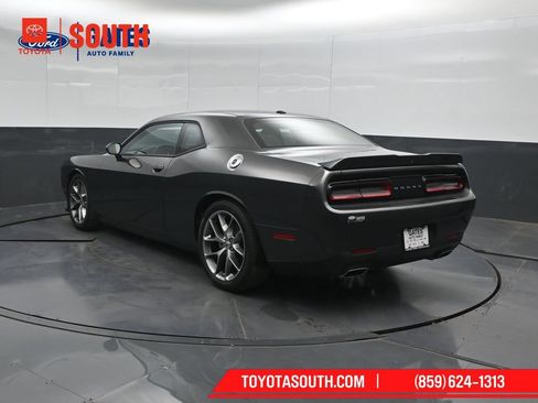 Used 2022 Dodge Challenger GT RWD image 8