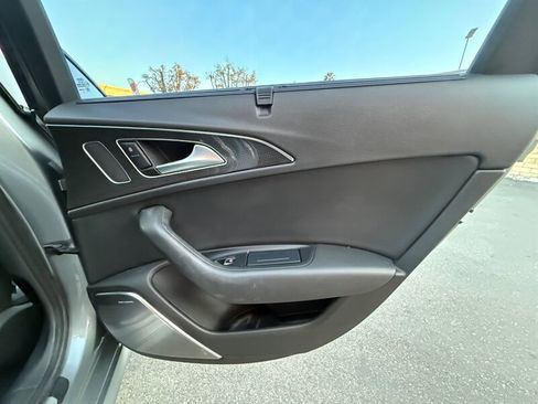 Used 2013 Audi S6 Prestige w/ Innovation Pkg image 31