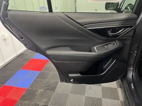 Used 2022 Subaru Outback Limited AWD/4WD image 17