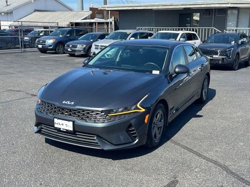 Certified 2023 Kia K5 LXS FWD image 3