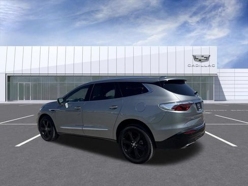Used 2023 Buick Enclave Essence w/ Experience Buick Package AWD/4WD image 4