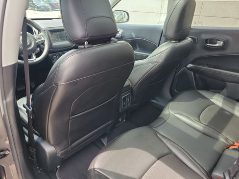 Used 2021 Jeep Compass Latitude w/ Sun and Sound Group FWD image 30